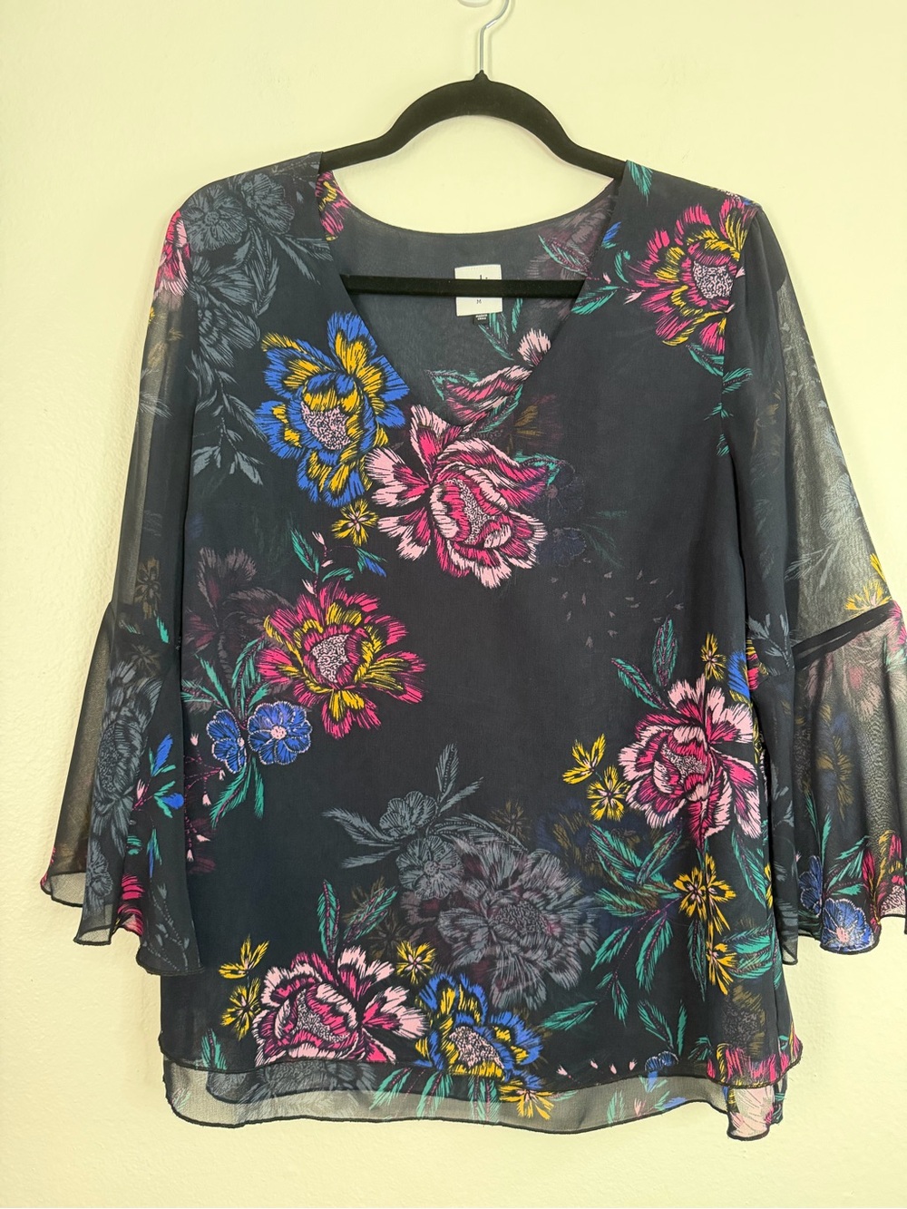 Cabi | Olivia Floral Blouse Bell Sleeve Black Sheer Size Medium Lightweight